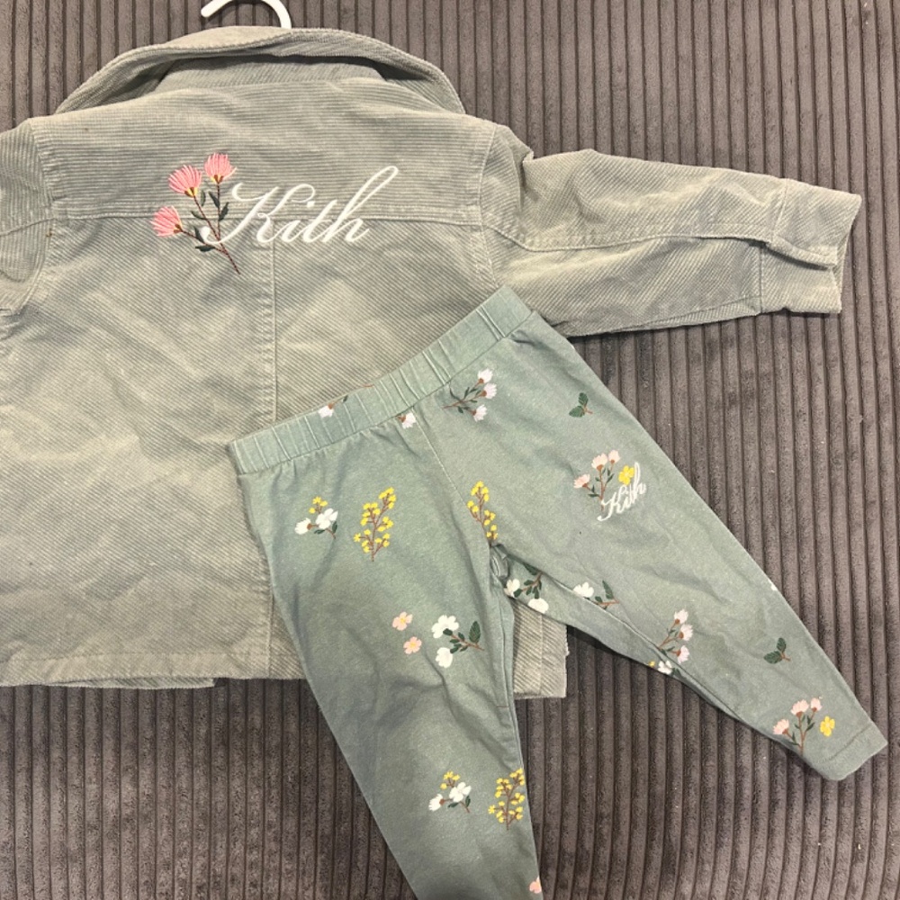 Kith Kids Set - Picture 2 of 2